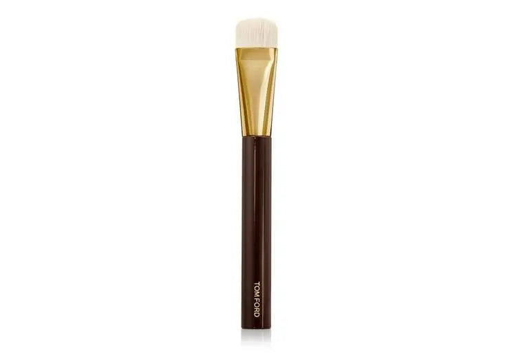 Tom Ford Shade &amp; Illuminate Brush 04 3g