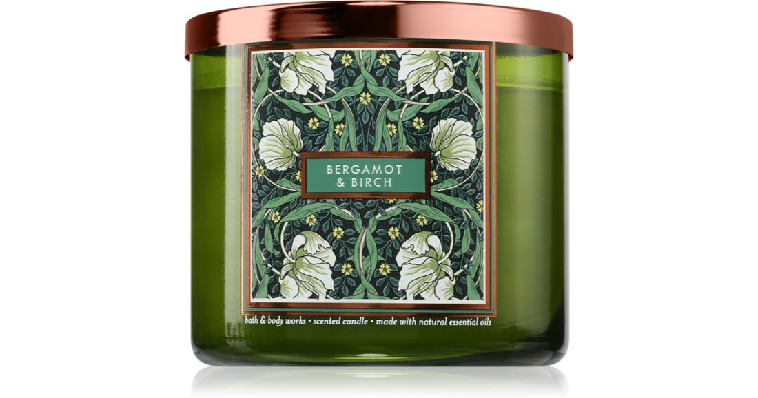 Bath &amp; Body Works Bergamot &amp; Birch scented candle 411 g