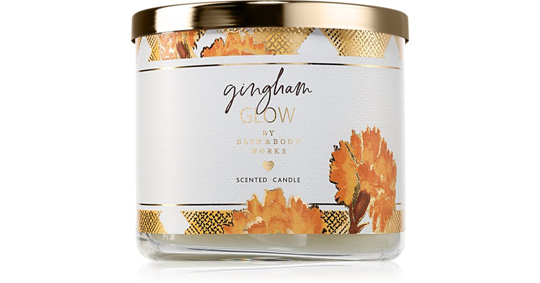 Bath &amp; Body Works Gingham Glow scented candle 411 g