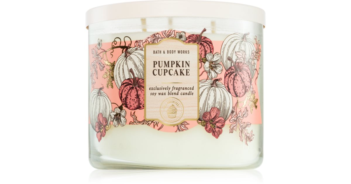 Bath &amp; Body Works Pumpkin Cupcake scented candle 411 g